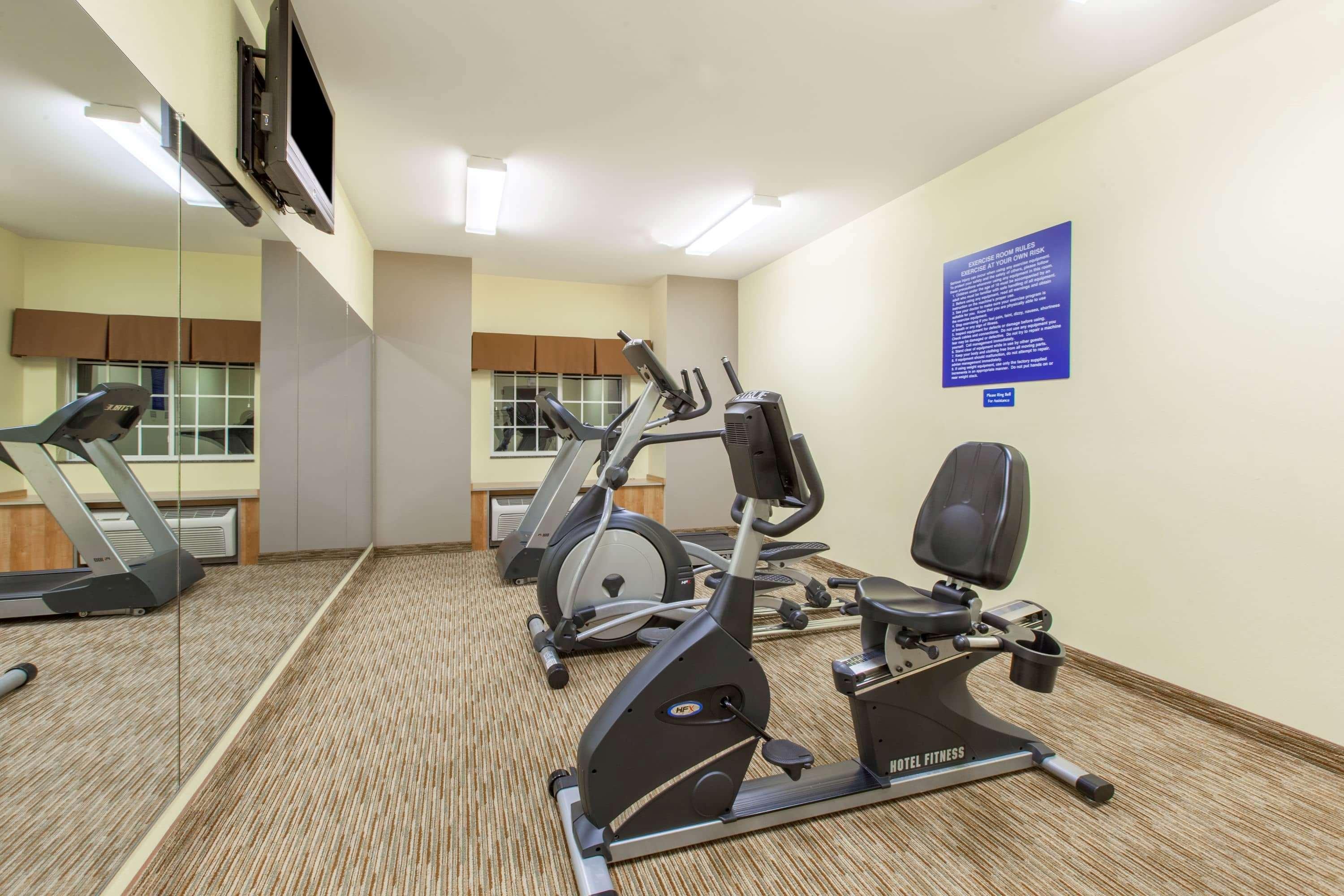 Microtel Inn & Suites By Wyndham Johnstown Экстерьер фото