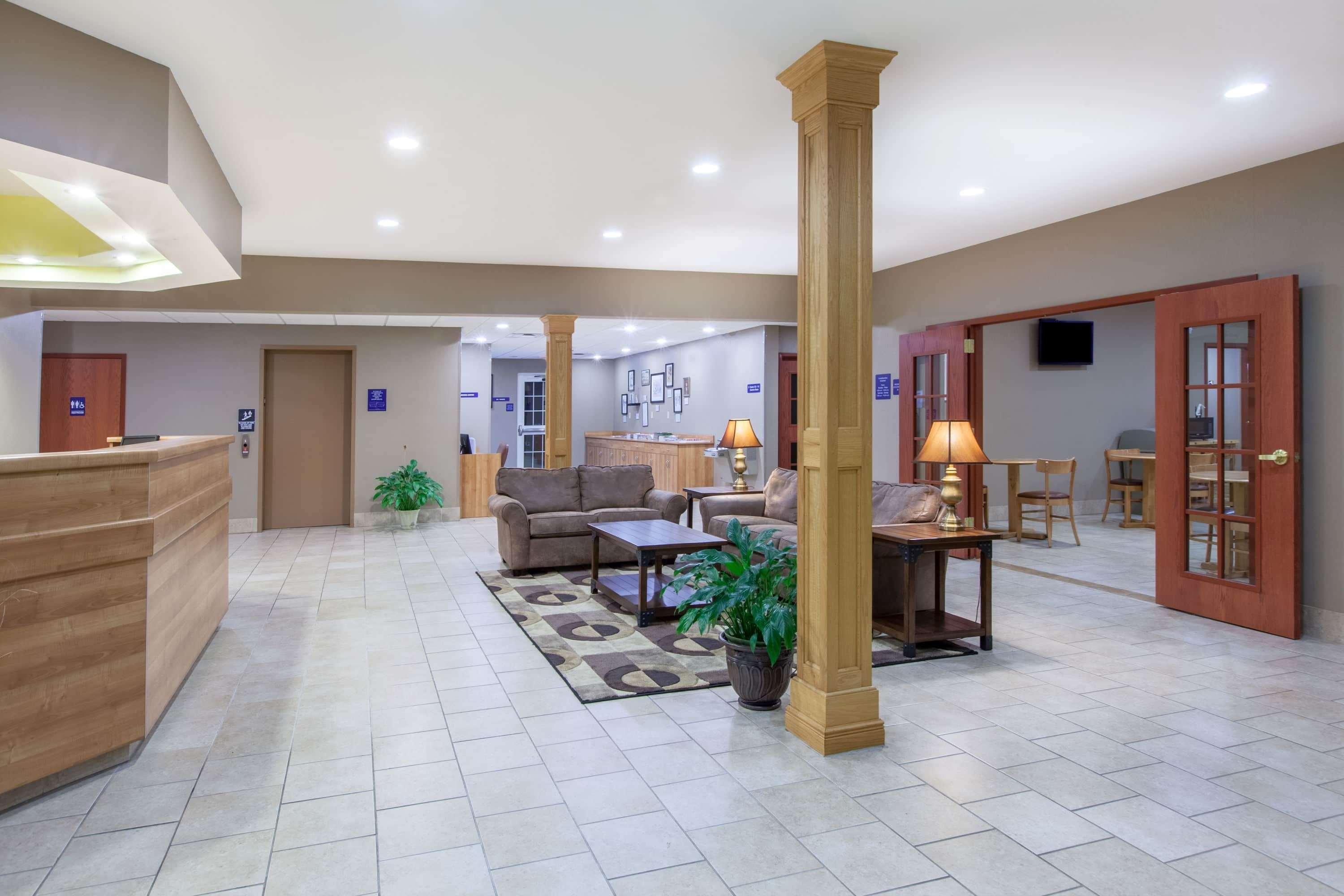 Microtel Inn & Suites By Wyndham Johnstown Экстерьер фото